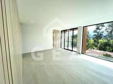 Venta de Casa en Popayán, en Cerritos de la Paz, en el B/ Campobello