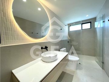 Venta de Casa en Popayán, en Cerritos de la Paz, en el B/ Campobello