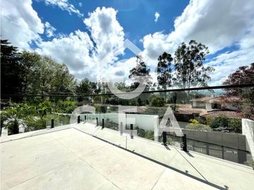 Venta de Casa en Popayán, en Cerritos de la Paz, en el B/ Campobello