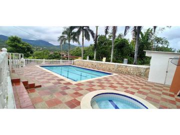 Casa Campestre En San Joaquín En Condominio