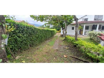 Casa Campestre En San Joaquín En Condominio