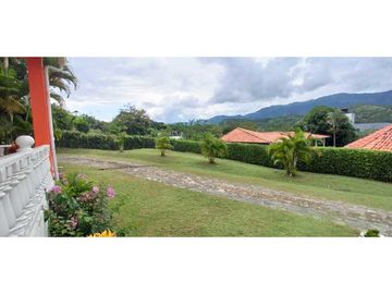Casa Campestre En San Joaquín En Condominio