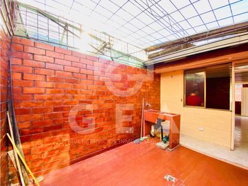 Venta de Casa esquinera en Popayán, Sector Rincón de Comfacauca