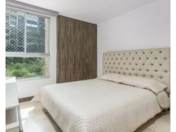 Apartamento en venta en El Poblado sector Loma de Los Parra