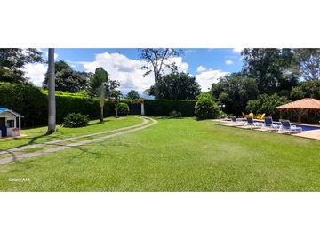 Se Vende  Chalet Urbanización Campestre Lote Independiente