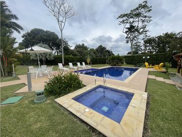 Se Vende  Chalet Urbanización Campestre Lote Independiente