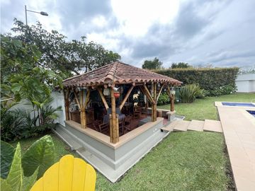 Se Vende  Chalet Urbanización Campestre Lote Independiente