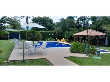 Se Vende  Chalet Urbanización Campestre Lote Independiente