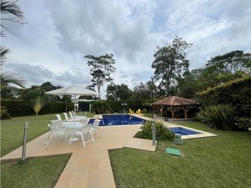 Se Vende  Chalet Urbanización Campestre Lote Independiente