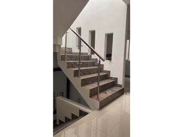 Barrio Las Flores - Casa en venta y/o permuta