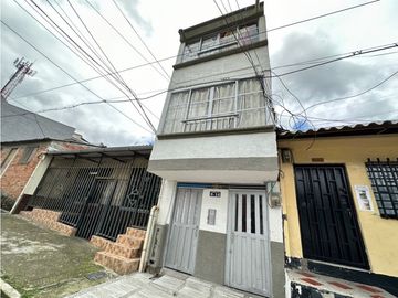 Se Vende Edificio  Sector - Barrio Granada
