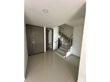 APARTAMENTO DUPLEX EN VENTA EN CIUDAD JARDN