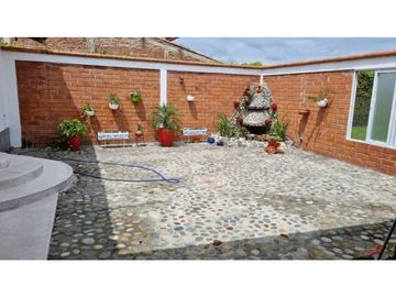 Se vende finca 1.700m2 en parcelación Santa Elena El Cerrito Palmira