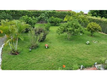 Se vende finca 1.700m2 en parcelación Santa Elena El Cerrito Palmira