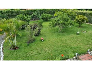 Se vende finca 1.700m2 en parcelación Santa Elena El Cerrito Palmira