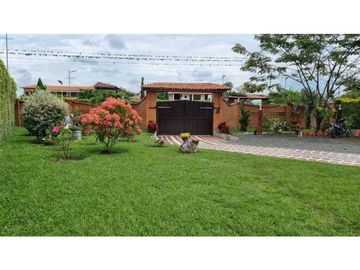 Se vende finca 1.700m2 en parcelación Santa Elena El Cerrito Palmira