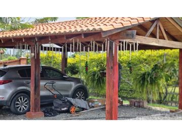 Se vende finca 1.700m2 en parcelación Santa Elena El Cerrito Palmira