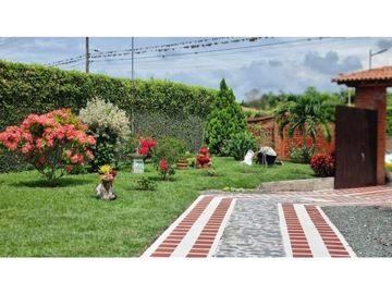Se vende finca 1.700m2 en parcelación Santa Elena El Cerrito Palmira