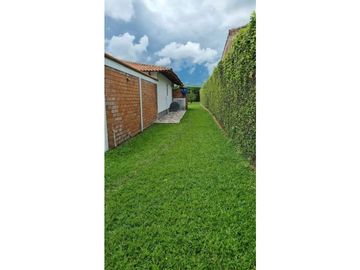 Se vende finca 1.700m2 en parcelación Santa Elena El Cerrito Palmira