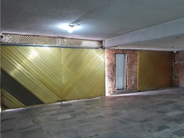 Venta Casa en quinta Paredes