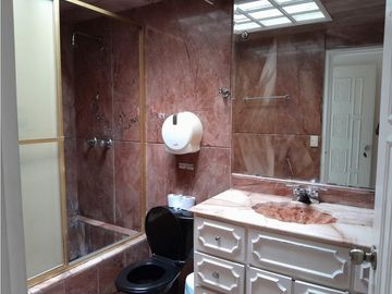 Venta Casa en quinta Paredes