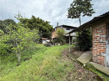 Finca Quindiana A La Venta Sobre Corredor Turistico De Montenegro