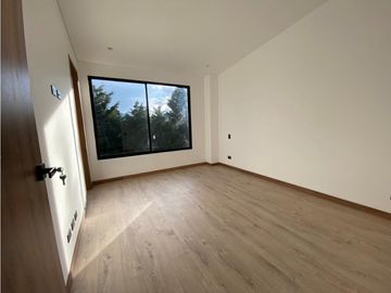 Casa para estrenar en venta en Envigado sector Alto de las Palmas