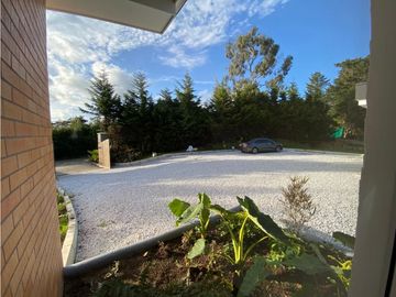 Casa para estrenar en venta en Envigado sector Alto de las Palmas