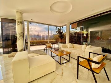 VENDO LUJOSA CASA EN SAN LUCAS