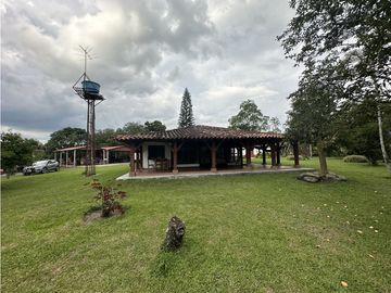 Se Vende Finca Productiva Cerca Al Parque Del Cafe Quindio