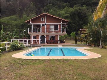 Finca en venta a 12 minutos de la Pintada