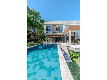 SE VENDE CASA DE LUJO EN PRADOMAR