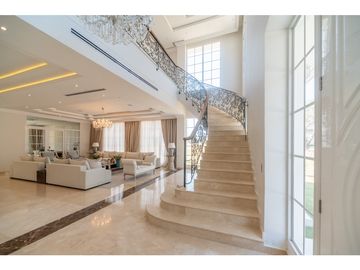 SE VENDE CASA MANSION EN VILLA CAMPESTRE