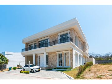 SE VENDE CASA MANSION EN VILLA CAMPESTRE