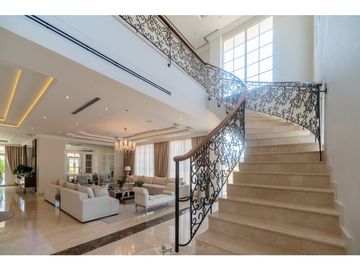 SE VENDE CASA MANSION EN VILLA CAMPESTRE