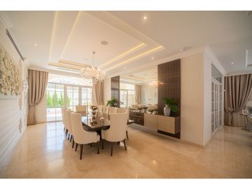 SE VENDE CASA MANSION EN VILLA CAMPESTRE