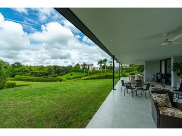 En venta Hermosa casa campestre de 360m2 en La Tebaida Quindio