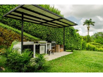 En venta Hermosa casa campestre de 360m2 en La Tebaida Quindio
