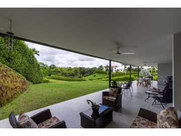 En venta Hermosa casa campestre de 360m2 en La Tebaida Quindio
