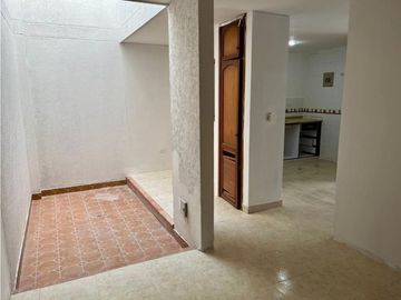 Casa de dos pisos más terraza en venta Barrio Las Mercedes Palmira