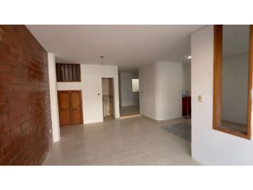 Casa de dos pisos más terraza en venta Barrio Las Mercedes Palmira