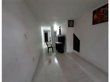 Casa multifamiliar de tres pisos en venta Barrio Olímpico Palmira