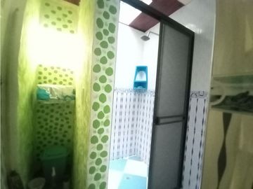 SE VENDE HERMOSA CASA DE 4 PISOS EN EL BARRIO VILLA DEL PRADO
