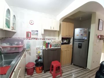 SE VENDE HERMOSA CASA DE 4 PISOS EN EL BARRIO VILLA DEL PRADO