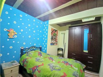 SE VENDE HERMOSA CASA DE 4 PISOS EN EL BARRIO VILLA DEL PRADO