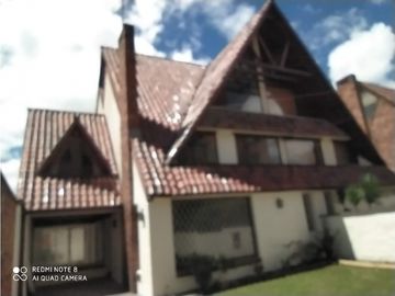 OFREZCO VENTA - ARRIENDO CASA COLINA CAMPESTRE (PA)