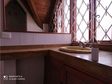 OFREZCO VENTA - ARRIENDO CASA COLINA CAMPESTRE (PA)
