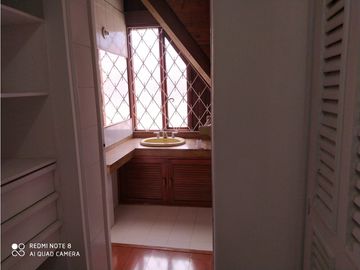 OFREZCO VENTA - ARRIENDO CASA COLINA CAMPESTRE (PA)