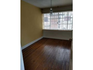Venta casa en Chapinero con apartaestudio