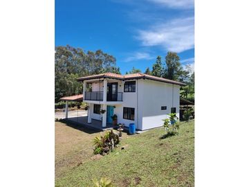 VENDO FINCA EN EL CARMEN DE VIBORAL ANTIOQUIA  SECTOR CANADA